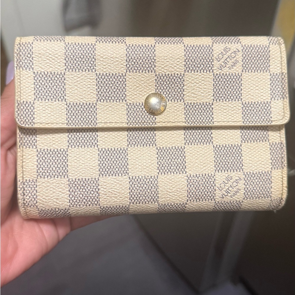 Louis Vuitton Damier Wallet with COA “Authentic” Cream and Gray Women's wallet